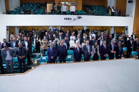 جامعة القدس تحتفل بعقد من التميز في الدراسات الثنائية وتتوج الفائزين بجائزة الإبداع 2025